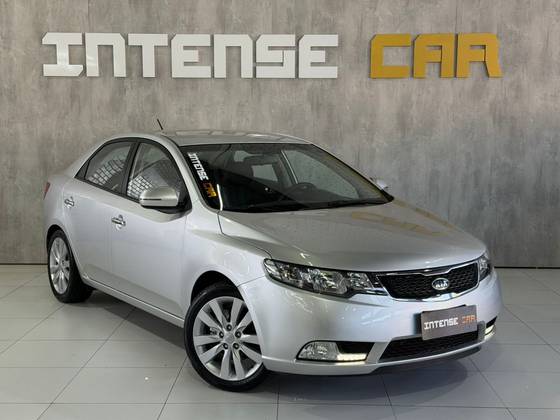 KIA CERATO 1.6 SX3 16V GASOLINA 4P AUTOMÁTICO